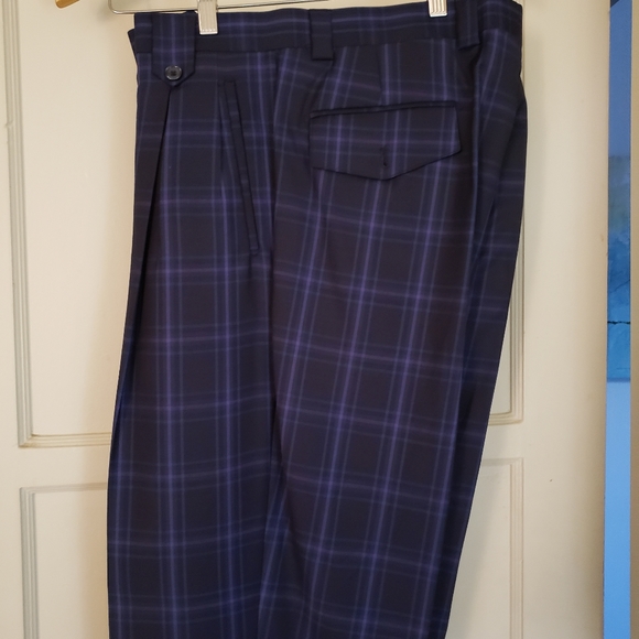 Men's 3 piece Tiglio Rosso suit. 100 % wool. Perfect condition. - Picture 7 of 11